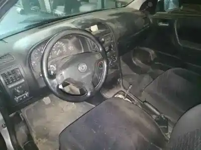 Veicolo di demolizione opel                                               astra g berlina                                                                                                                                                                                                                                            comfort                                                                                                                                                                                                                                                    dell'anno 2000 alimentato x16xel