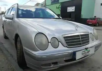 Vehículo de desguace mercedes clase e (w210) familiar 220 t cdi (210.206) del año 2004 con motor om611961