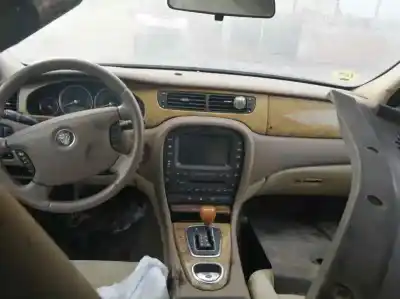 Здавання транспортного засобу jaguar s-type 2.7 v6 diesel cat року 2006 потужний ccx