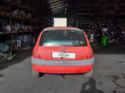 Veicolo di demolizione renault clio ii fase i (b/cbo) 1.9 d alize dell'anno 2000 alimentato f8q