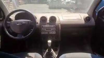 Veículo de Sucata ford fiesta (cbk) steel do ano 2005 alimentado fxjb