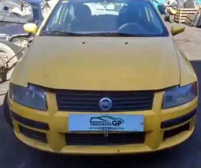 Vehículo de desguace FIAT STILO (192) 1.9 JTD / 1.9 JTD 115 Active del año 2002 con motor 192A1000