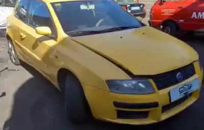 Vehicul casat fiat stilo (192) 1.9 jtd cat al anului 2002 alimentat 192a1000