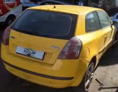 Vehicul casat fiat stilo (192) 1.9 jtd cat al anului 2002 alimentat 192a1000