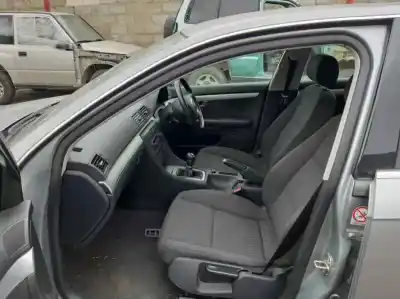 Veículo de Sucata audi a4 berlina (8e) 2.0 tdi 16v (103kw) do ano 2004 alimentado bre