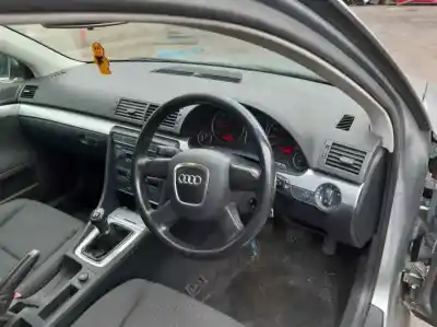 Veículo de Sucata audi a4 berlina (8e) 2.0 tdi 16v (103kw) do ano 2004 alimentado bre