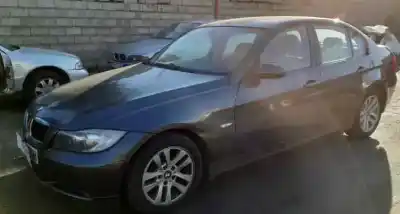 Veículo de Sucata bmw serie 3 berlina (e90) 320d do ano 2008 alimentado n47d20a