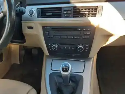 Veículo de Sucata bmw serie 3 berlina (e90) 320d do ano 2008 alimentado n47d20a