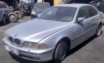Veículo de Sucata bmw serie 5 berlina (e39) 525tds do ano 1998 alimentado 256t1