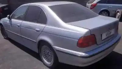 Veículo de Sucata bmw serie 5 berlina (e39) 525tds do ano 1998 alimentado 256t1