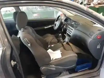 Veículo de Sucata toyota corolla (_e12_) 1.4 d (nde120_) do ano 2006 alimentado 1ndtv