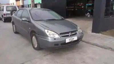 Véhicule à la ferraille citroen                                            c5 berlina                                                                                                                                                                                                                                                 2.2 hdi vivace                                                                                                                                                                                                                                             de l'année 2002 alimenté 4hx