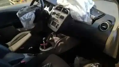 Veículo de Sucata seat altea (5p1) reference do ano 2008 alimentado bxe