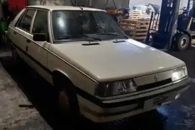 Veicolo di demolizione RENAULT R 11 TSE dell'anno 1988 alimentato C2J