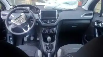 Veículo de Sucata peugeot 208 style do ano 2016 alimentado bh02