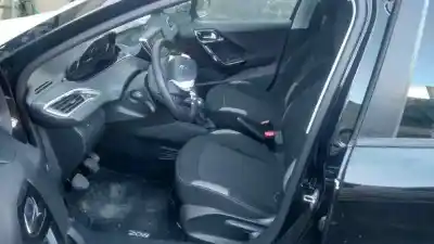 Veículo de Sucata peugeot 208 style do ano 2016 alimentado bh02