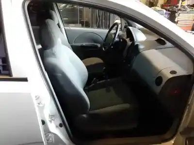 Vehicul casat chevrolet kalos 1.4 sr al anului 2002 alimentat f14d3