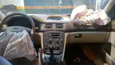 Véhicule à la ferraille volvo s80 berlina d5 de l'année 2002 alimenté d5244t