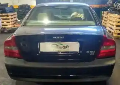 Véhicule à la ferraille volvo s80 berlina d5 de l'année 2002 alimenté d5244t
