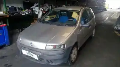 Vehicul casat FIAT PUNTO BERLINA (188) 1.9 Diesel Eco al anului 2000 alimentat 188A3000