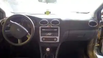 Veicolo di demolizione ford focus berlina (cap) trend dell'anno 2005 alimentato g8da