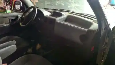 Veículo de Sucata citroen berlingo 2.0 hdi 600 furg. do ano 2006 alimentado rhy