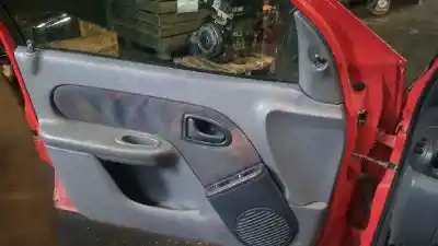 Sloopvoertuig renault clio ii fase i (b/cbo) 1.9 d alize van het jaar 2001 aangedreven f8q630