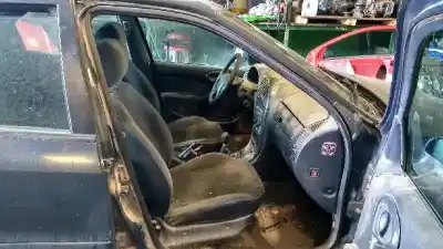 Véhicule à la ferraille citroen                                            xsara berlina                                                                                                                                                                                                                                              1.9 d sx                                                                                                                                                                                                                                                   de l'année 2000 alimenté wjz