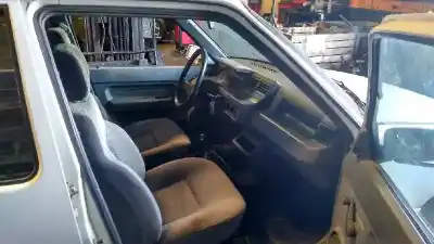 Veicolo di demolizione renault 5 (b/c40) c (c 400) dell'anno 1990 alimentato c1j