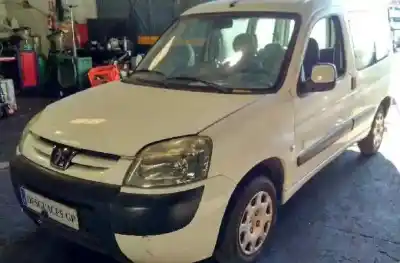 Vehículo de desguace PEUGEOT PARTNER (S2) Combi Plus del año 2007 con motor 9HW