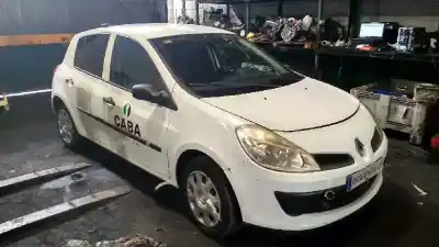 Veicolo di demolizione renault clio iii authentique dell'anno 2007 alimentato k9k766