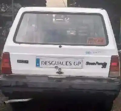 Veicolo di demolizione fiat panda 45 dell'anno 1980 alimentato a112b1054