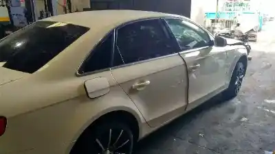 Veicolo di demolizione audi a4 berlina (b8) básico dell'anno 2012 alimentato cjc