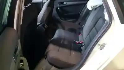 Veicolo di demolizione audi a4 berlina (b8) básico dell'anno 2012 alimentato cjc