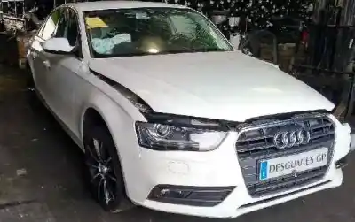 Veículo de Sucata AUDI A4 BERLINA (B8) Básico do ano 2012 alimentado CJC