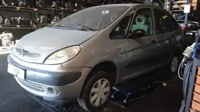 Veículo de Sucata citroen xsara picasso 2.0 hdi exclusive do ano 2004 alimentado rhy