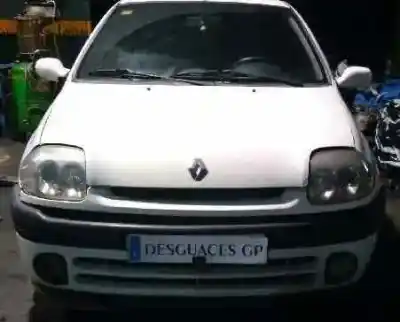 Vehículo de desguace RENAULT CLIO II FASE I (B/CBO) 1.9 D del año 2001 con motor F9Q