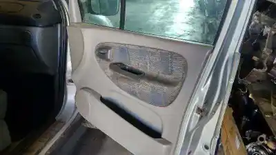 Здавання транспортного засобу renault scenic rx4 (ja0) 1.9 dci salomon року 2001 потужний f8q790