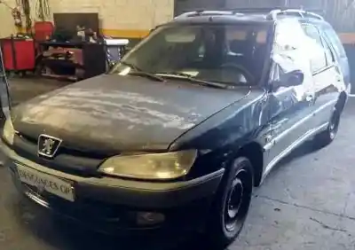 Vehículo de desguace PEUGEOT 306 BERLINA 3/4/5 PUERTAS (S2) Boulebard del año 1998 con motor KDXTU3MC