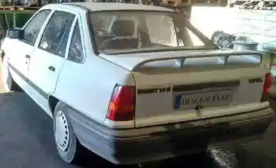 Veículo de Sucata opel kadett e california berlina do ano 1991 alimentado c14nz