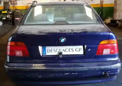 Veicolo di demolizione bmw                                                serie 5 berlina (e39)                                                                                                                                                                                                                                      520i                                                                                                                                                                                                                                                       dell'anno 1997 alimentato m10b20