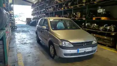 Здавання транспортного засобу opel corsa c club року 2001 потужний z12xe
