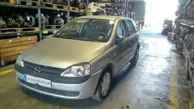 Здавання транспортного засобу opel corsa c club року 2001 потужний z12xe
