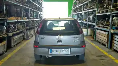 Здавання транспортного засобу opel corsa c club року 2001 потужний z12xe