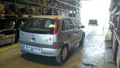 Здавання транспортного засобу opel corsa c club року 2001 потужний z12xe
