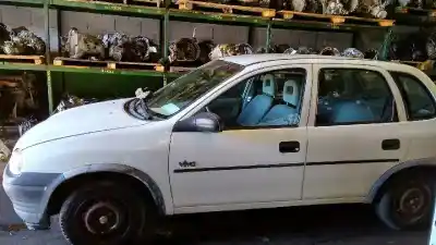 Veículo de Sucata opel corsa b swing do ano 1995 alimentado 15d4ec1