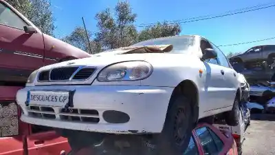 Vehículo de desguace DAEWOO LANOS Cool del año 1998 con motor A15SMS