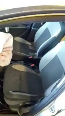 Sloopvoertuig renault clio iii authentique van het jaar 2010 aangedreven k9k