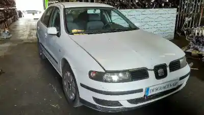 Vehicul casat seat                                               toledo (1m2)                                                                                                                                                                                                                                               signo                                                                                                                                                                                                                                                      al anului 2001 alimentat asv