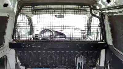 Sloopvoertuig peugeot partner (s1) break van het jaar 2002 aangedreven wjy